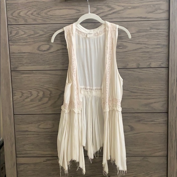 Flowy off-white Free People tank - opens in front - Picture 3 of 4